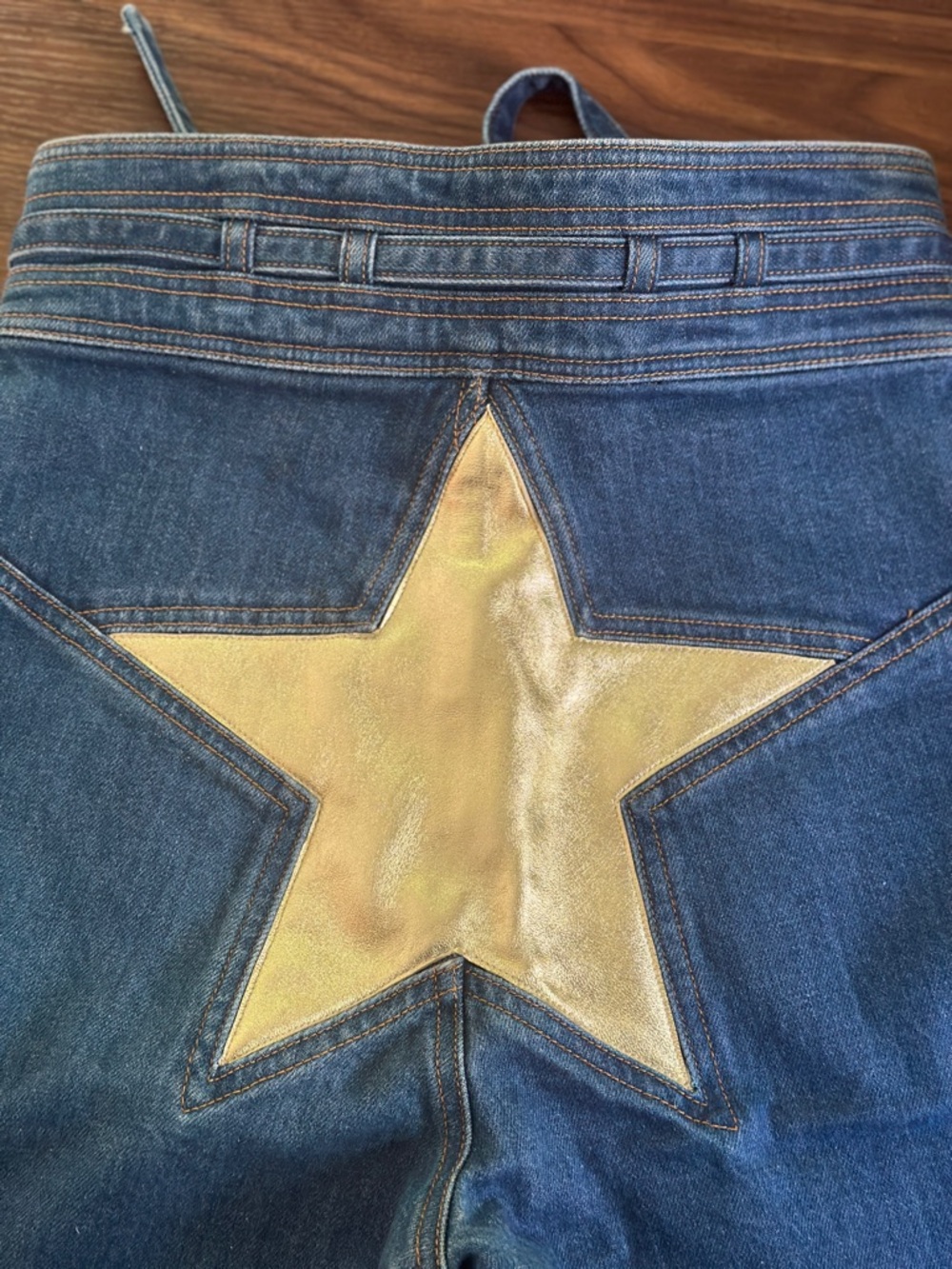 Stoned Immaculate SuperStar bells in vintage gold sz 26 - Picture 6 of 9